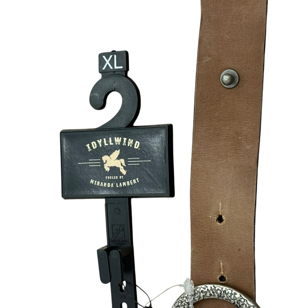 Idyllwind Calf Hair and Leather Trim Black and Brown Belt Roped Edge Conchos NWT - Picture 8 of 8